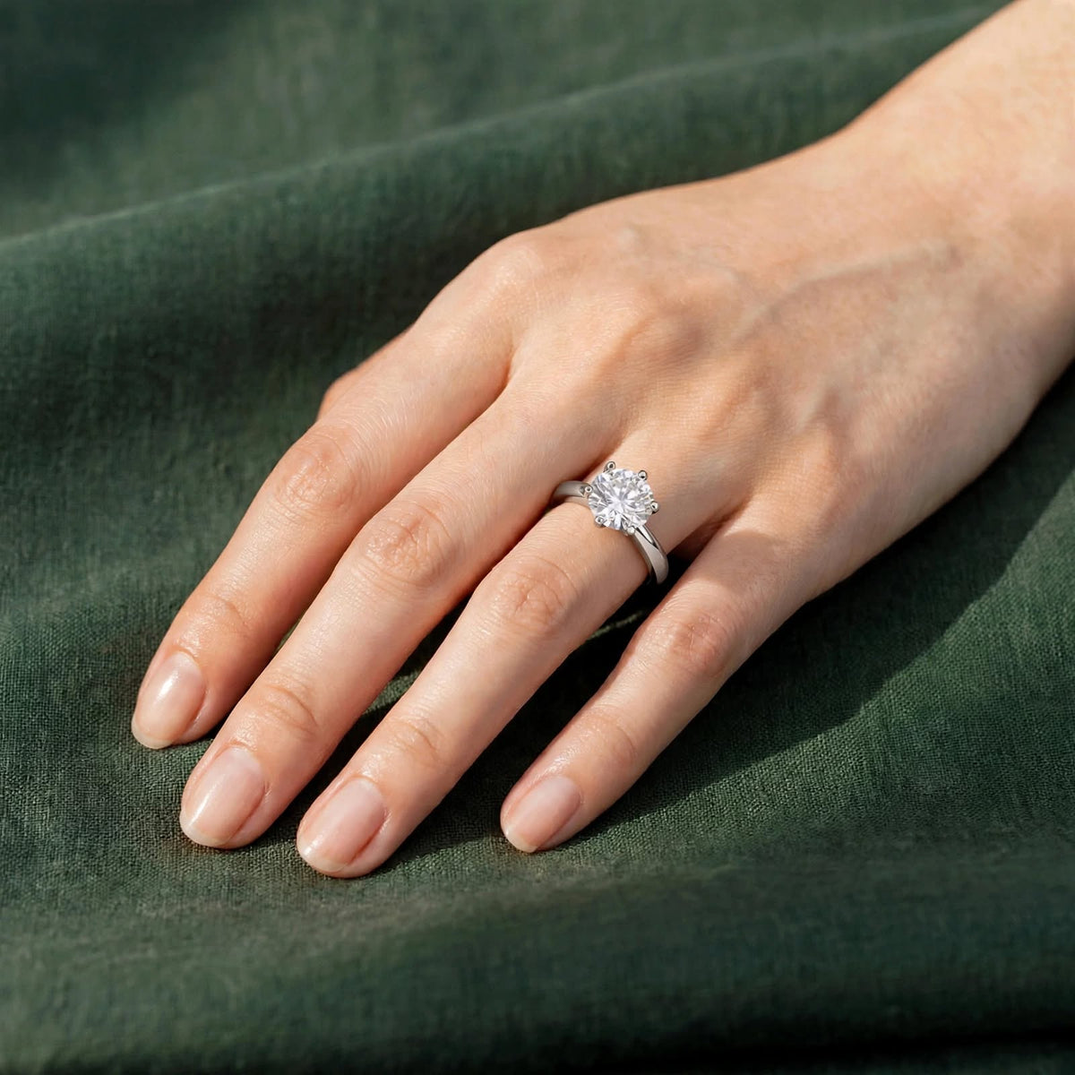 Solitaire Vista Silver White Moissanite Ring 149LV