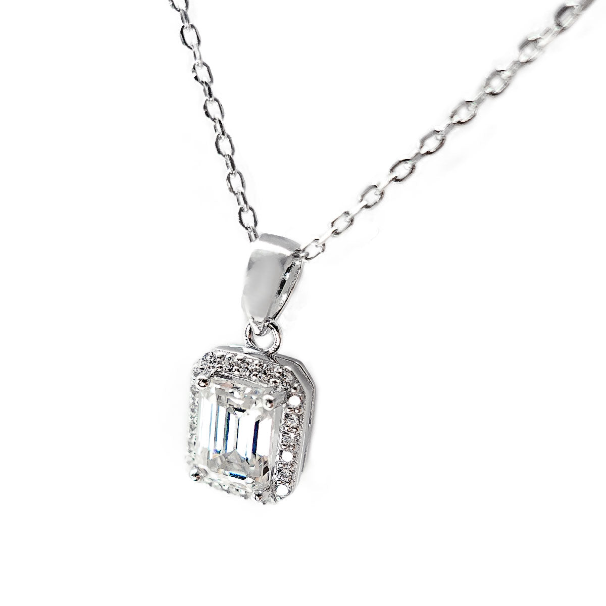 207LV Emerald Halo Necklace