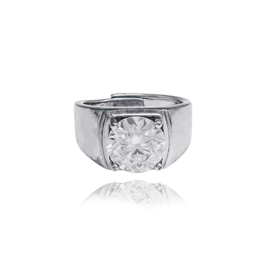 056LV Round Cut Solitaire Ring