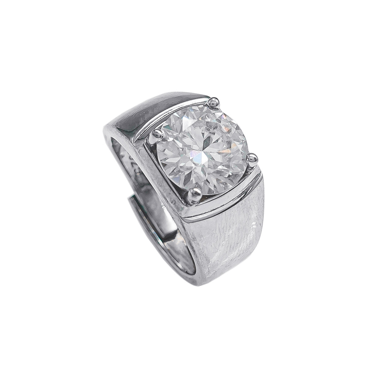 056LV Round Cut Solitaire Ring