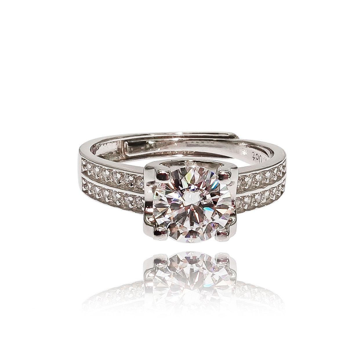 117 LV Engagement ring