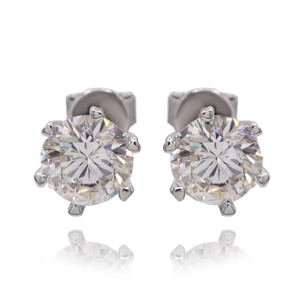 140LV Moissanite Round Solitaire Stud Earrings