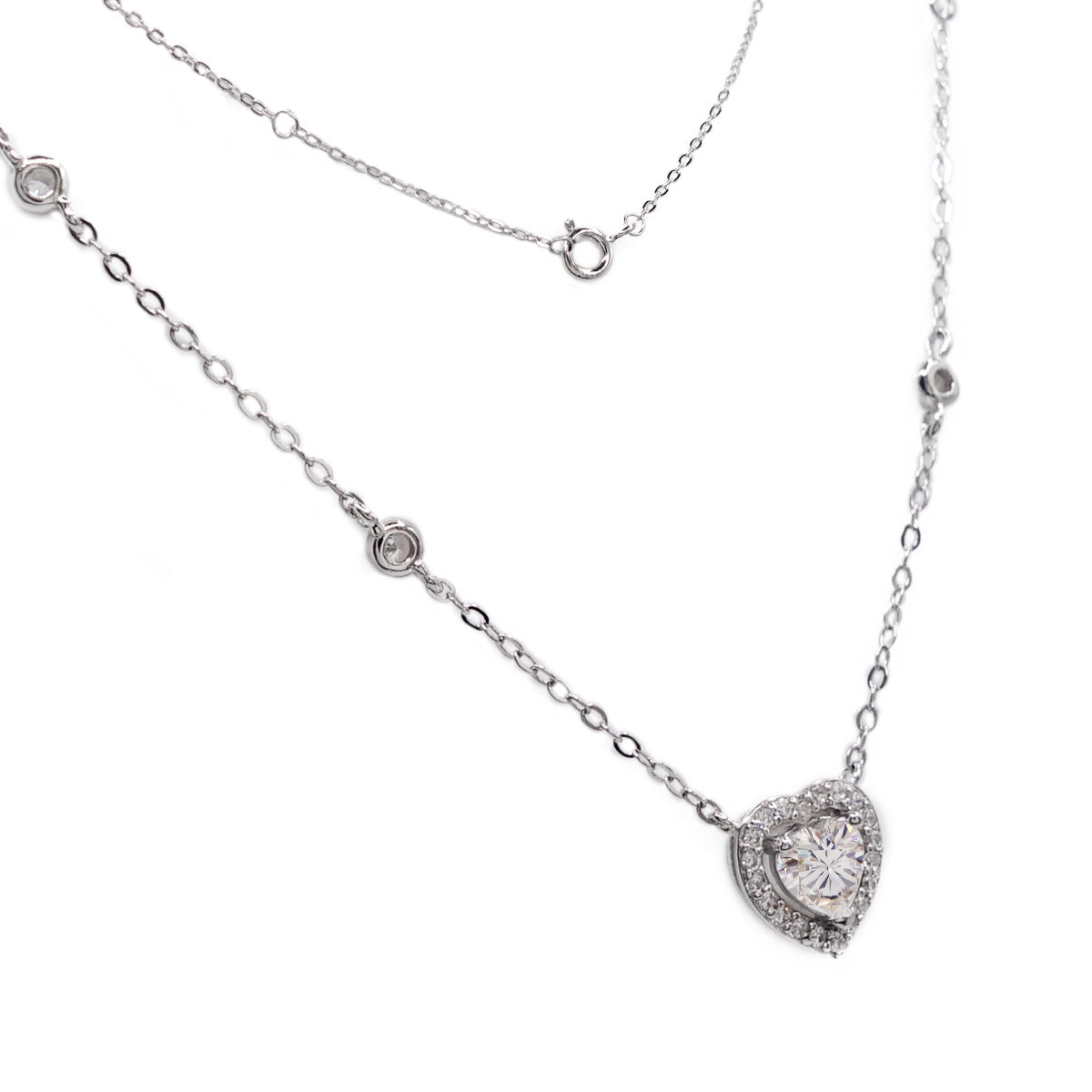 311LV Heart Cut Paved Moissanite Necklace