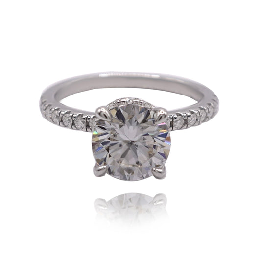 350LV Stunning Round Cut Engagement Ring