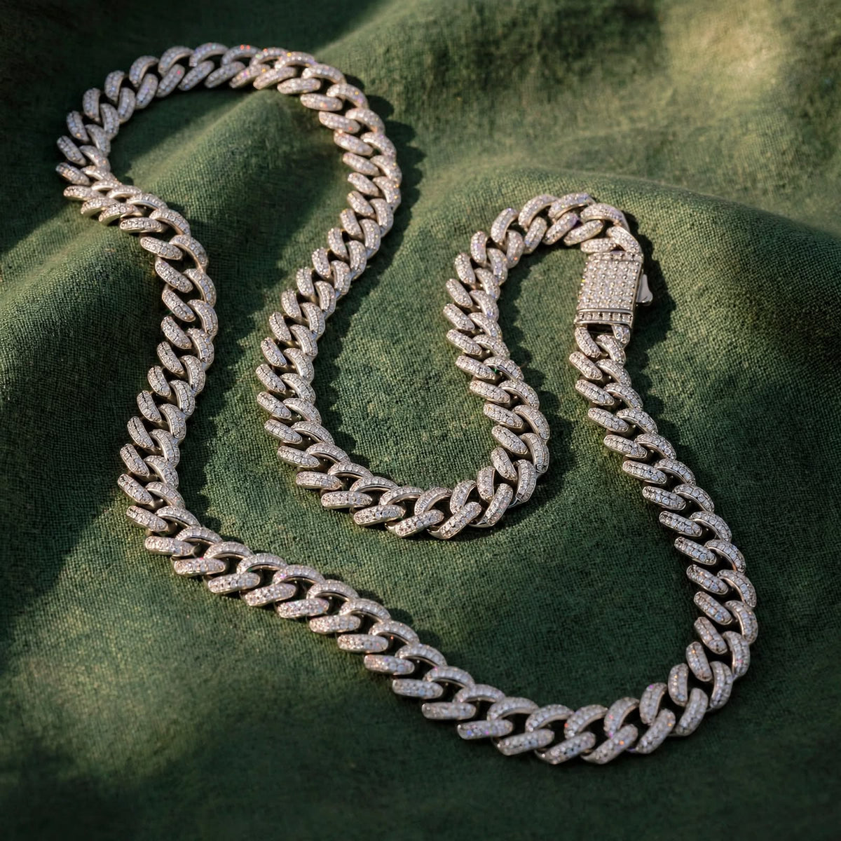 Interlocking Pavé Cuban Moissanite Link Chain Necklace 360LV18