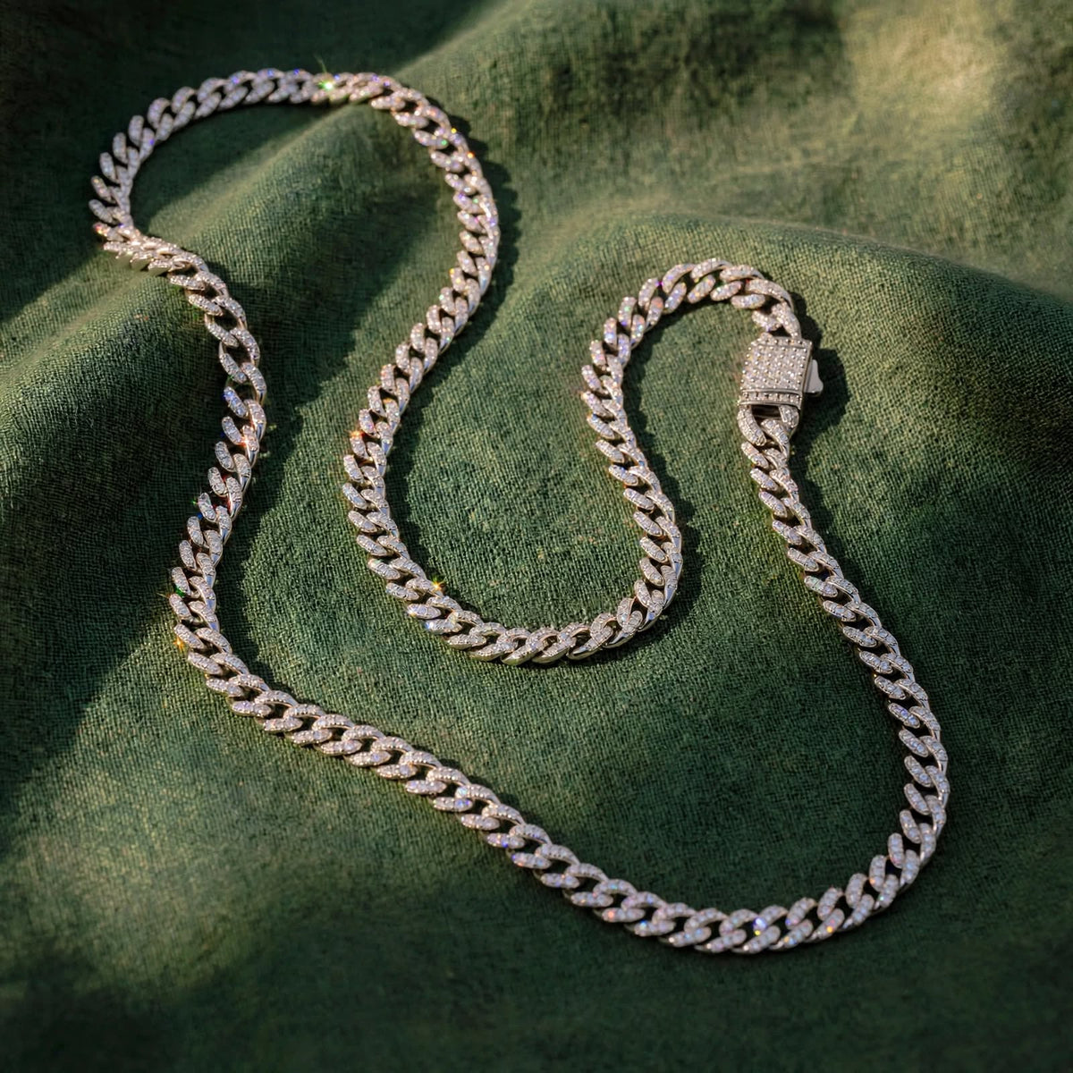 Pavé Curb Link Moissanite Necklace 364LV18