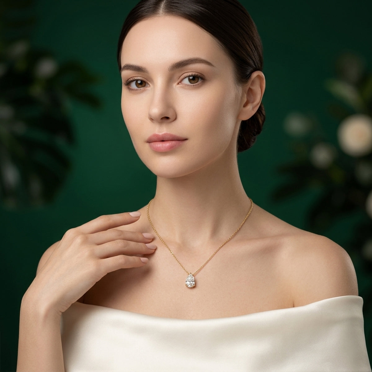 Pear Moissanite Pendant Gold Necklace 394LV