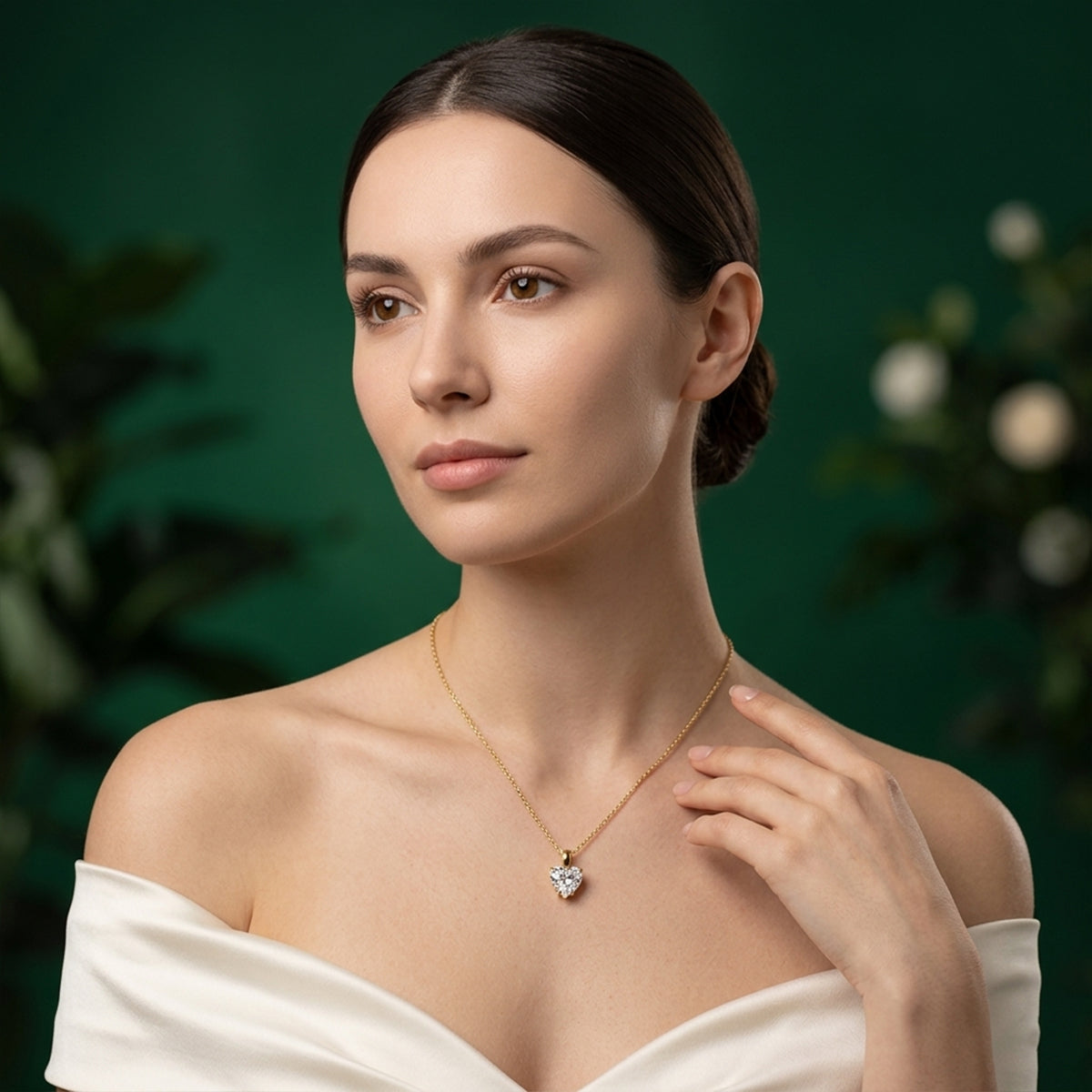 Stellar Heart Yellow Gold Necklace 437LV