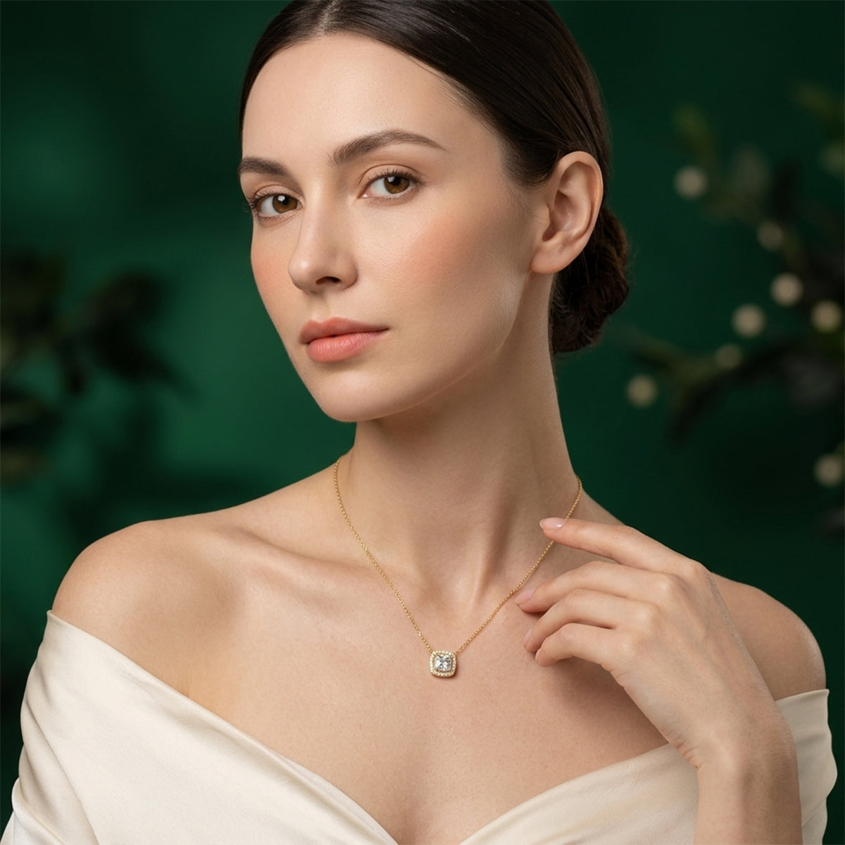 Princess-Cut Solitaire Yellow Gold Necklace 449LV
